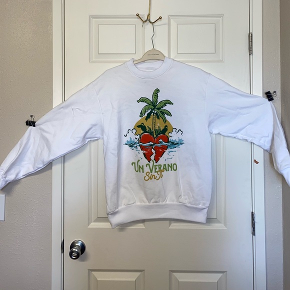 Bad Bunny Un Verano Sin Ti Concert White Unisex Sweater Size: S - Picture 1 of 4